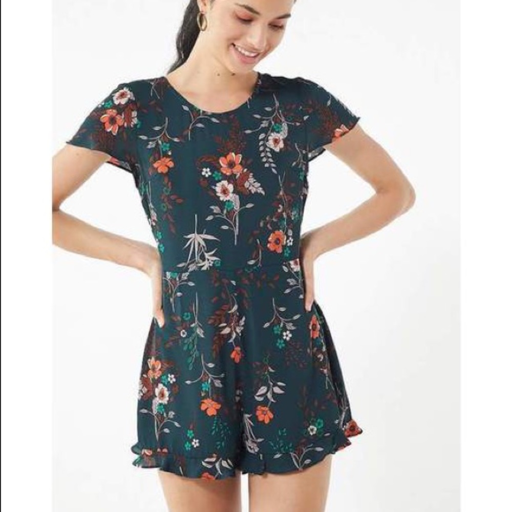 FINAL SALE UO Floral Ruffle Hem Romper